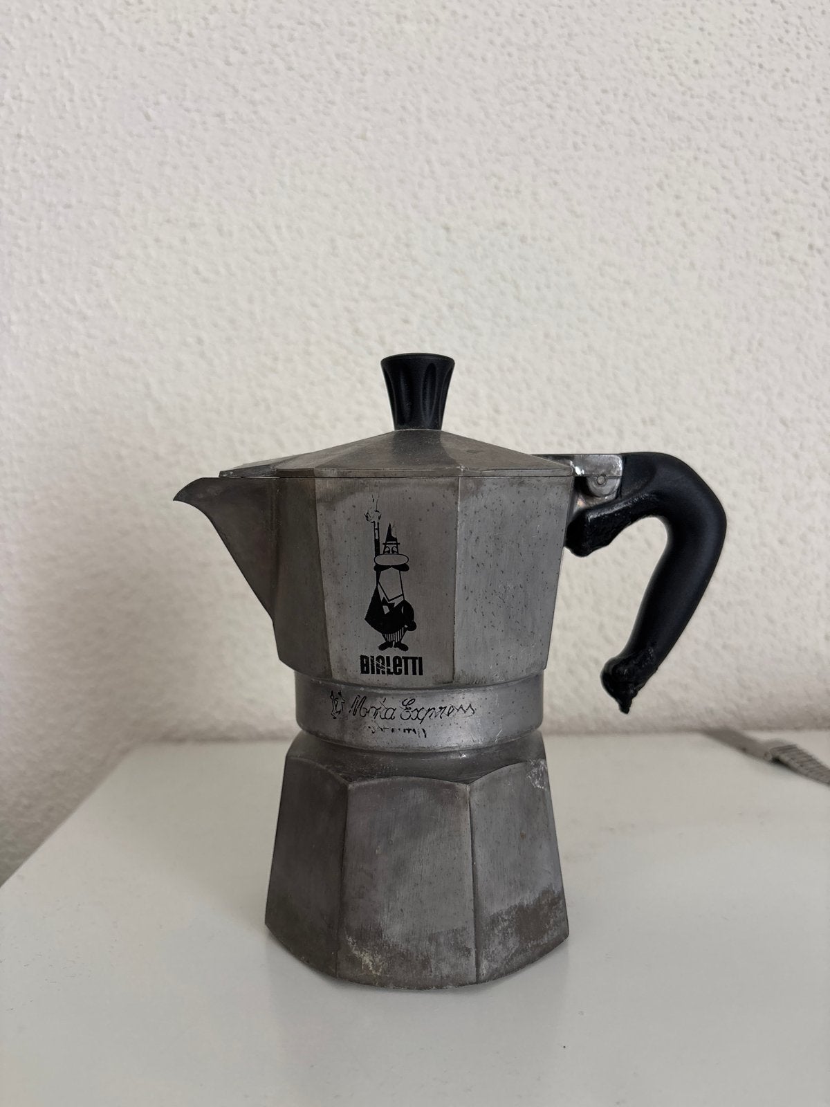 Originele Bialetti Moka Express - Klassieke Italiaanse Koffi, Witgoed en Apparatuur, Koffiezetapparaten, Gebruikt, Overige modellen
