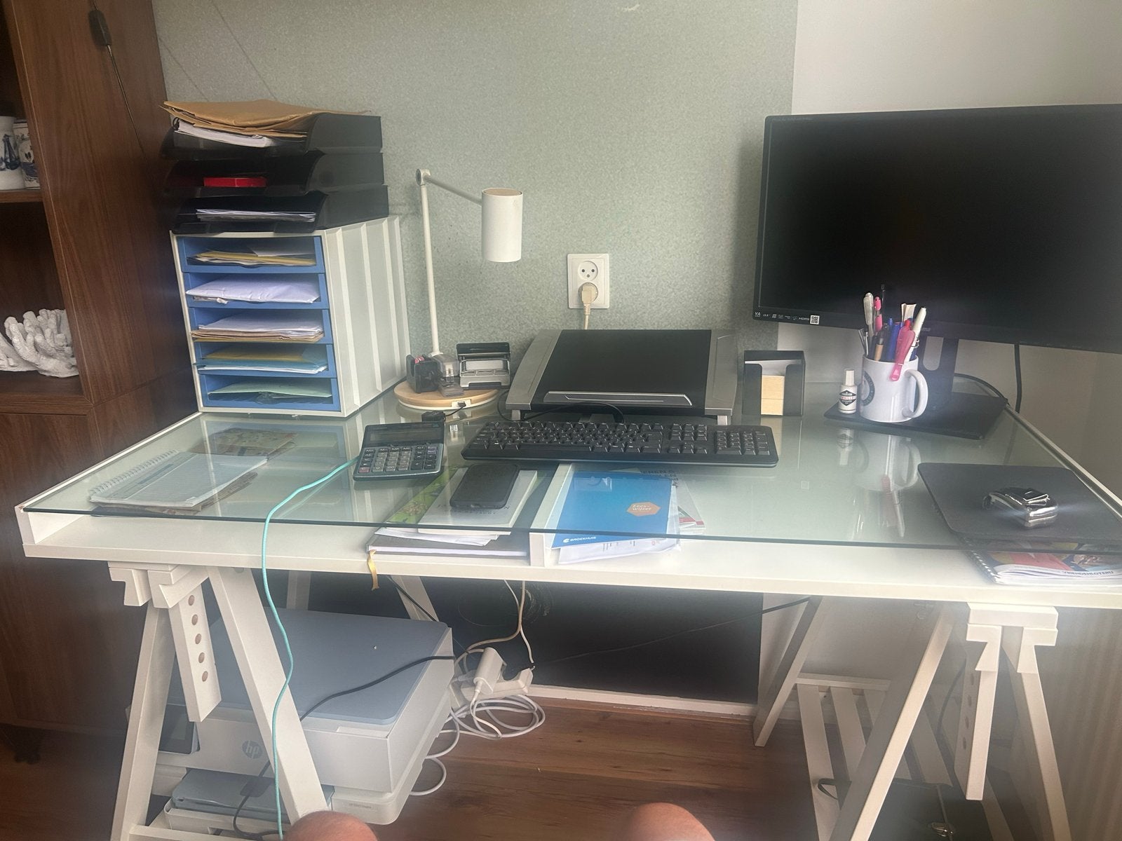 Glazen bureau met schragen, wit, modern, Ophalen, Gebruikt, Overige merken, Computerbureau