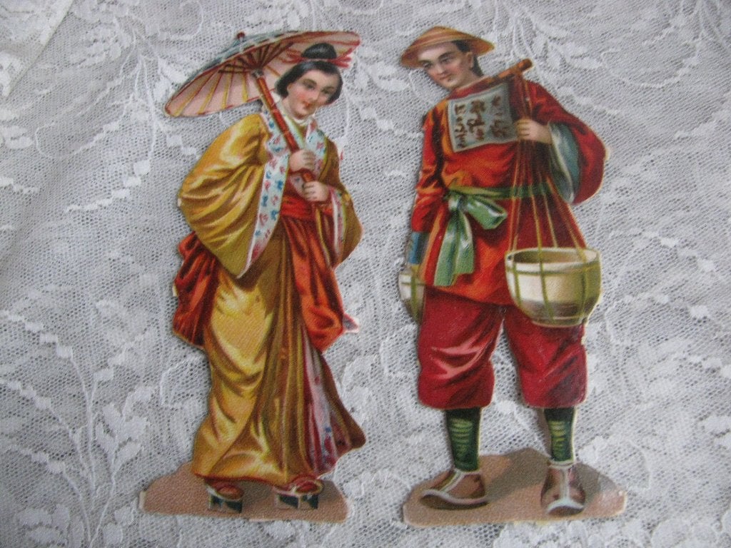 2 Antieke L&B Poesieplaatjes - Dame & Heer uit Japan 12 cm, Verzenden