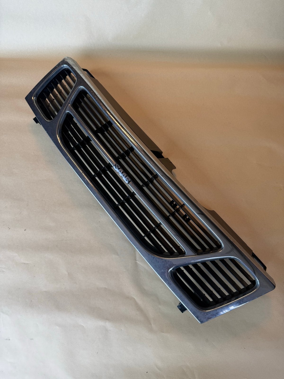 Grille Saab 900NG, Ophalen of Verzenden, Gebruikt, Voor, Saab