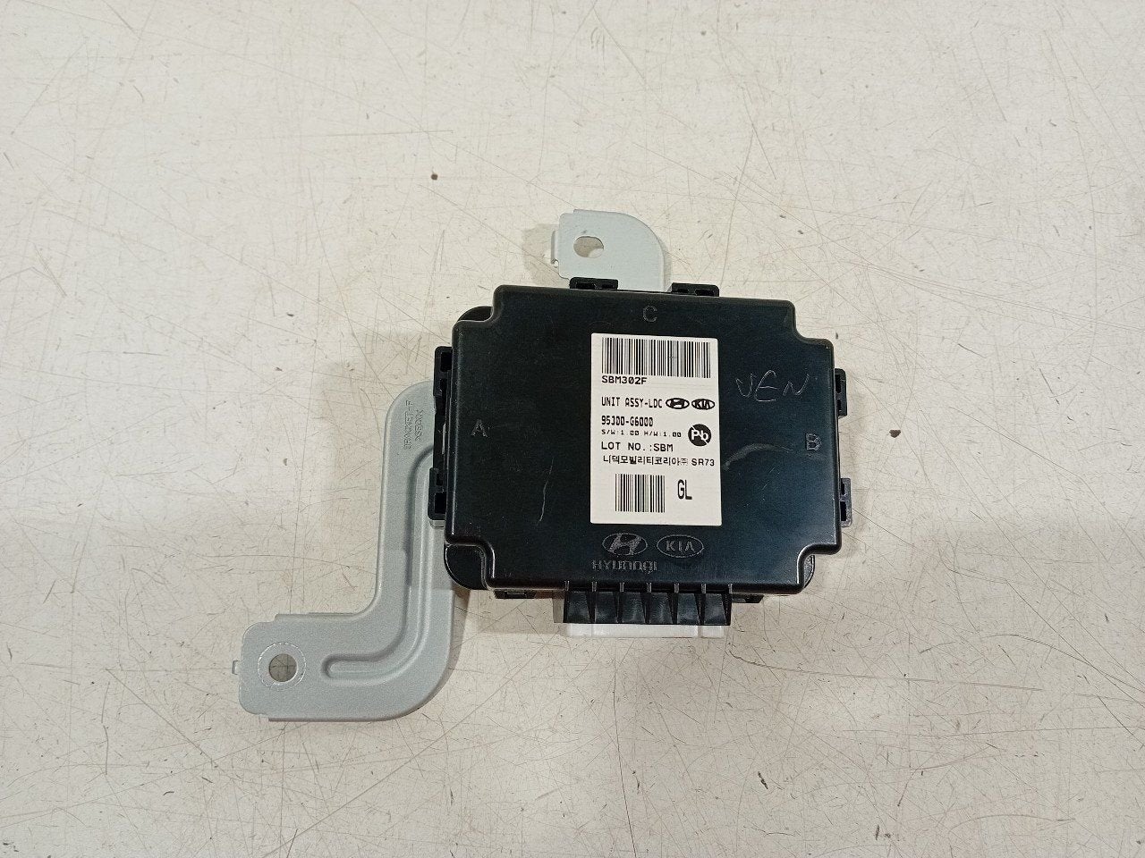 Computer body control Kia Picanto, Onderdelen@venauto.nl, Van der Ven Autorecycling B.V., Ettenseweg 76, 4706 PB Roosendaal, The Netherlands