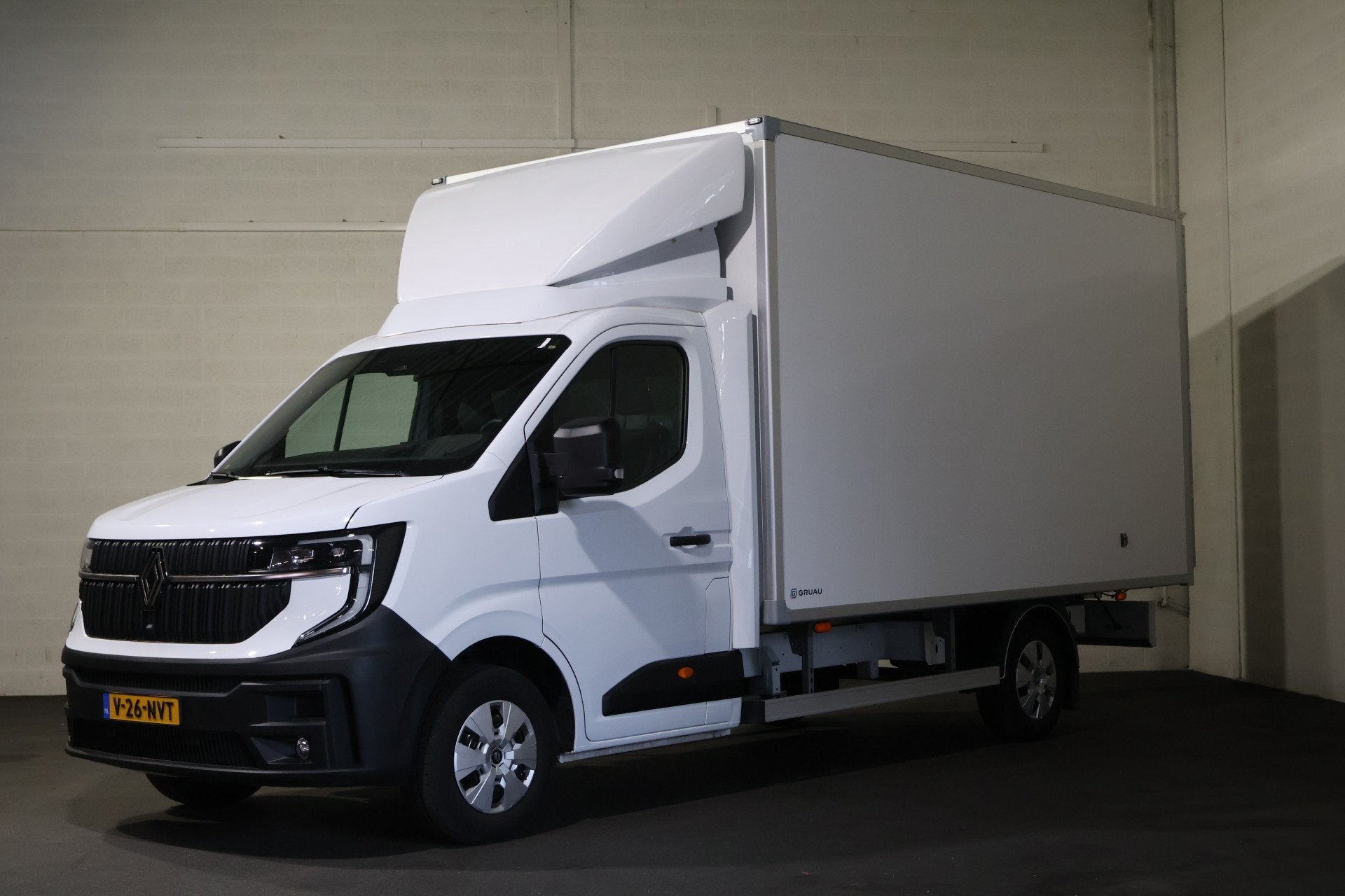 Renault Master T35 2.0 dCi 170pk Bakwagen met Achterdeuren (, Voorwielaandrijving, 1998 cc, Stof, Gebruikt