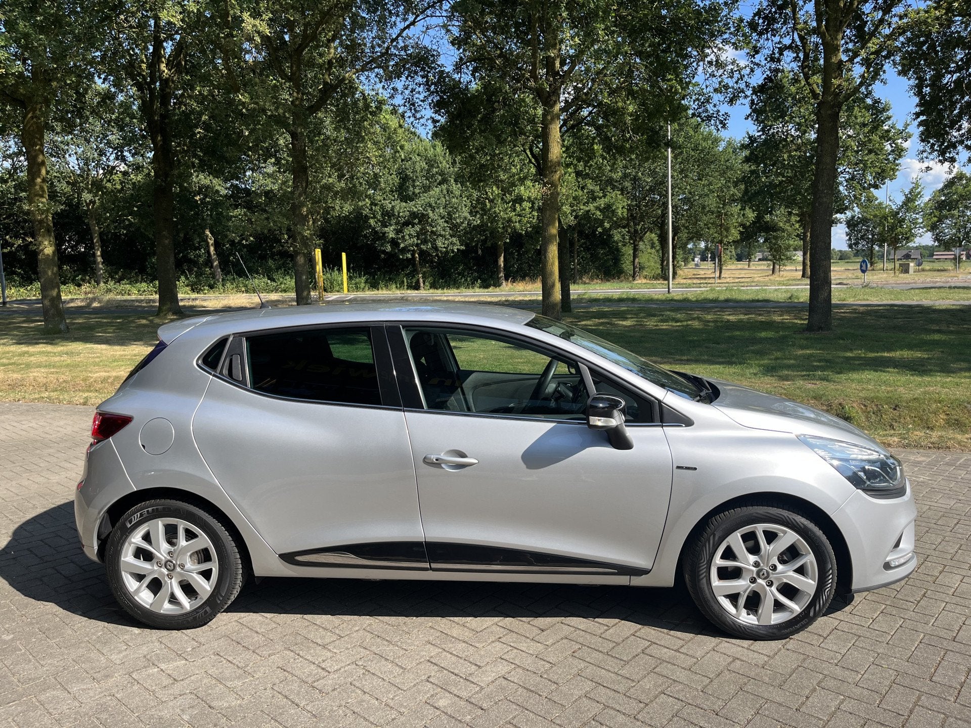 Renault Clio 0.9 TCe Limited | AIRCO | BT | CRUISE | KEYLESS, Auto's, Voorwielaandrijving, 898 cc, Stof, Gebruikt