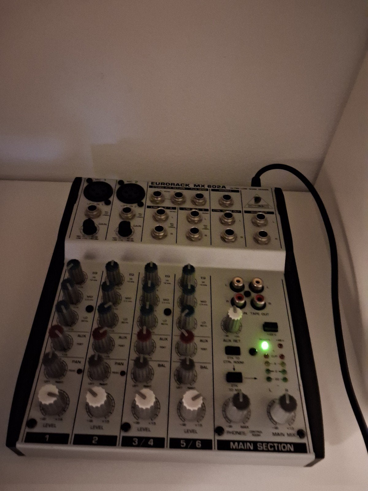 Behringer Eurorack MX 602A Mengpaneel - Zo goed als nieuw, Gebruikt, Verzenden, Music Tribe Commercial NL B.V., Herikerbergweg 88, 1101 CM Amsterdam, Nederland