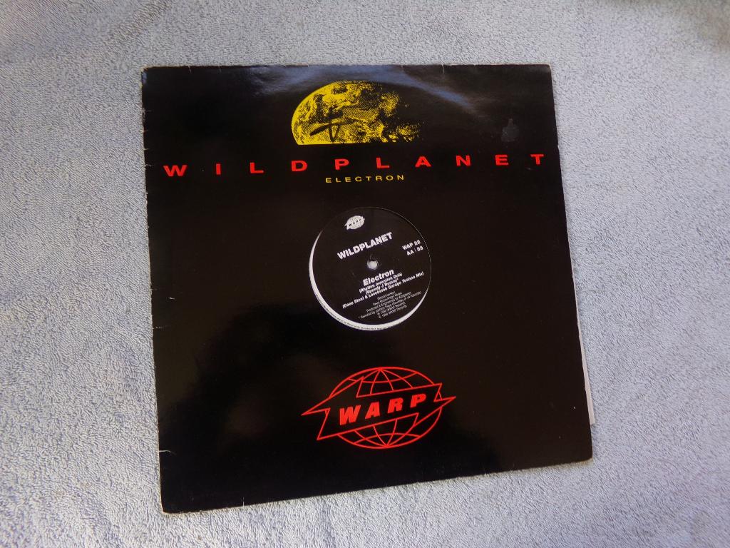 WILDPLANET - electron, Verzenden, Overige genres, Inclusief binnenhoes, Zo goed als nieuw