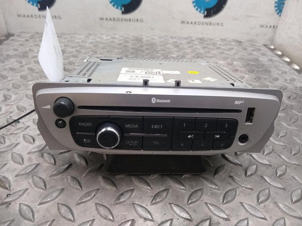 RENAULT MEGANE 1.5 dCi GT-Line RADIO 2012, Ophalen of Verzenden, Gebruikt, Stiba lid