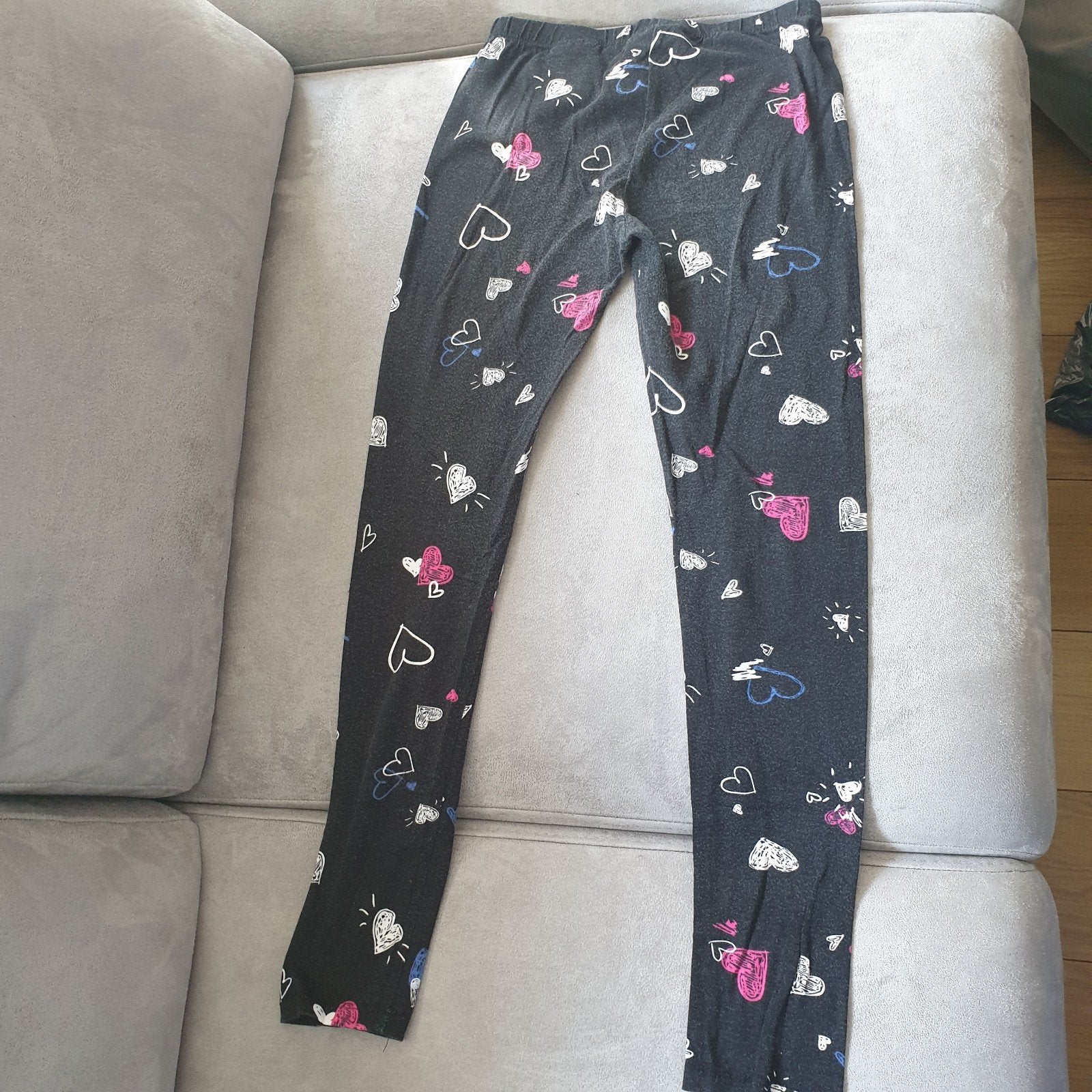 Page One Young Legging met Hartjesprint - Maat 134/140, Gebruikt, Meisje, Page One Young, Ophalen
