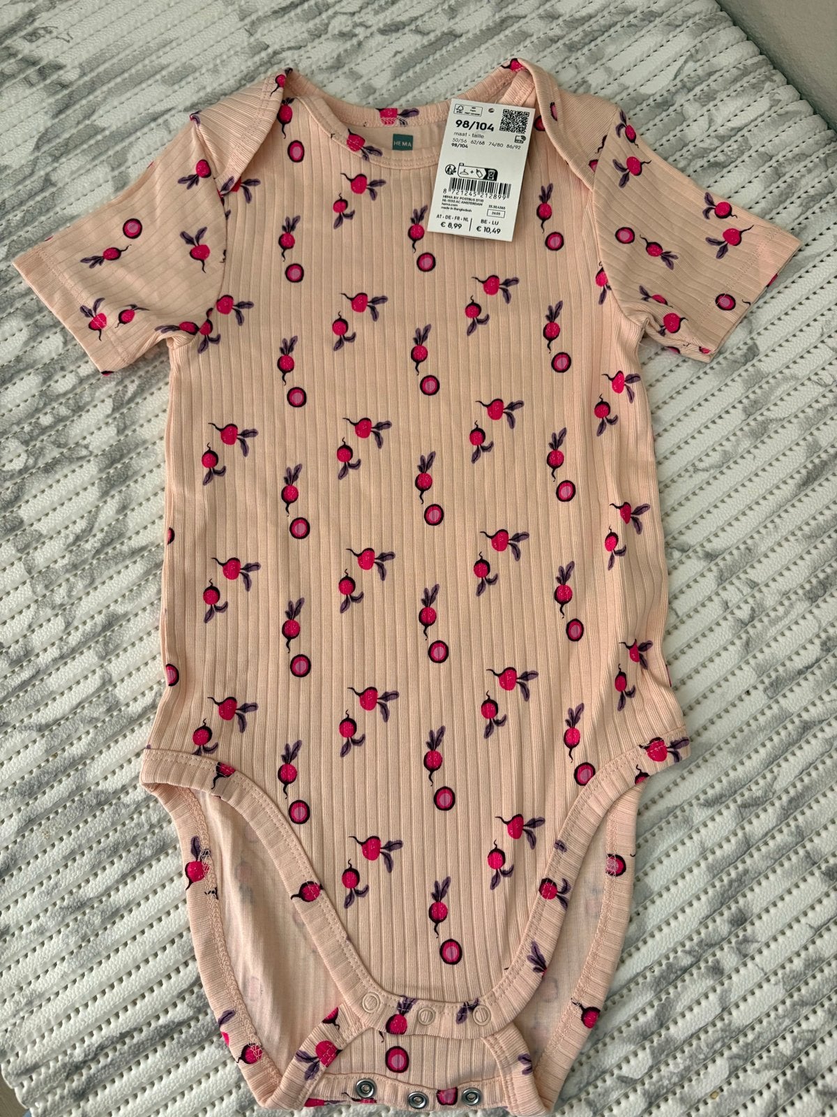 Hema romper met radijsjesprint maat 98/104, Ophalen of Verzenden, Nieuw, Jongetje of Meisje