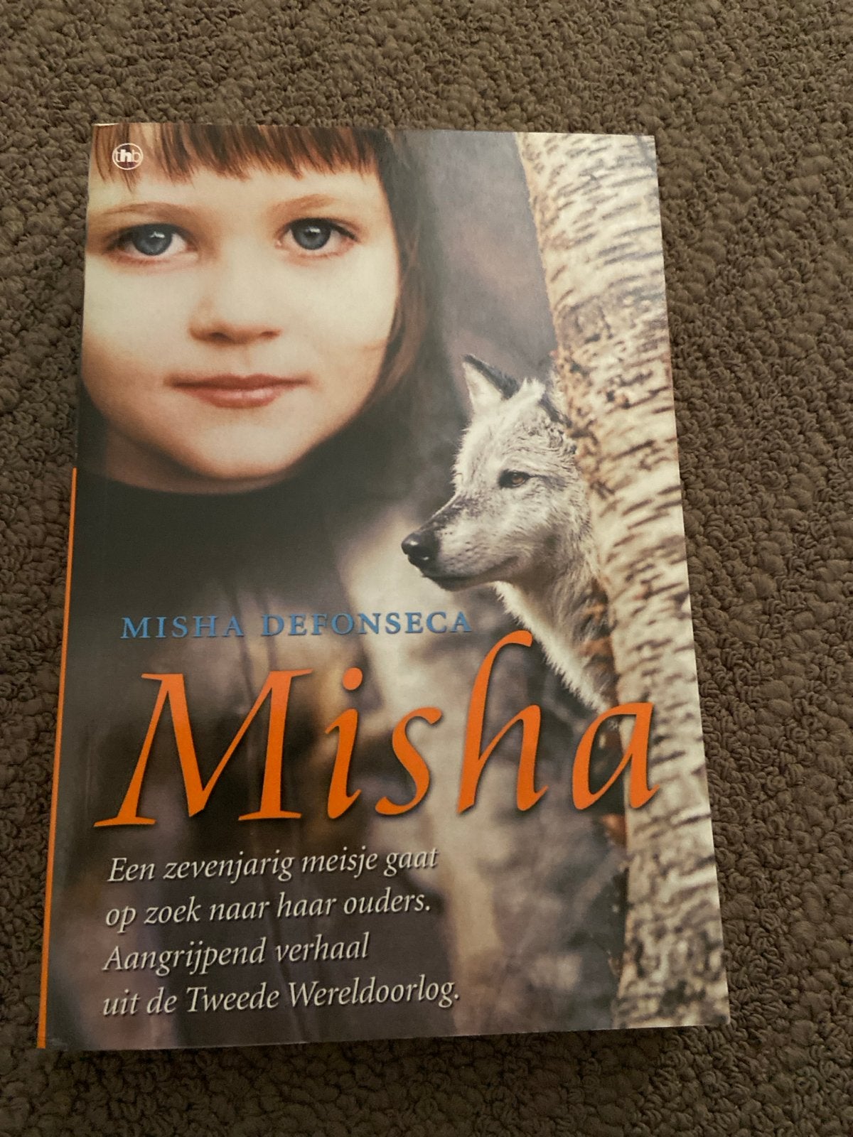 Misha - Een zevenjarig meisje op zoek naar haar ouders, Ophalen of Verzenden, Gelezen