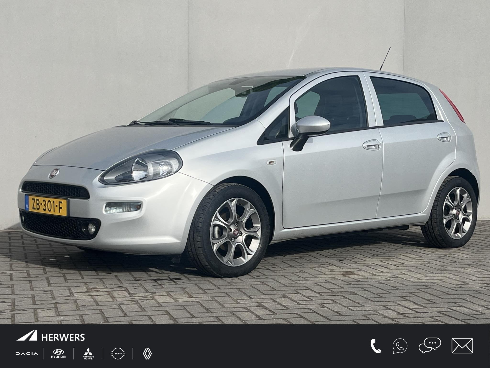 Fiat Punto Evo 0.9 TwinAir Sempre / Trekhaak (1.000KG) / Nav, Voorwielaandrijving, Gebruikt, Euro 6, 49 €/maand