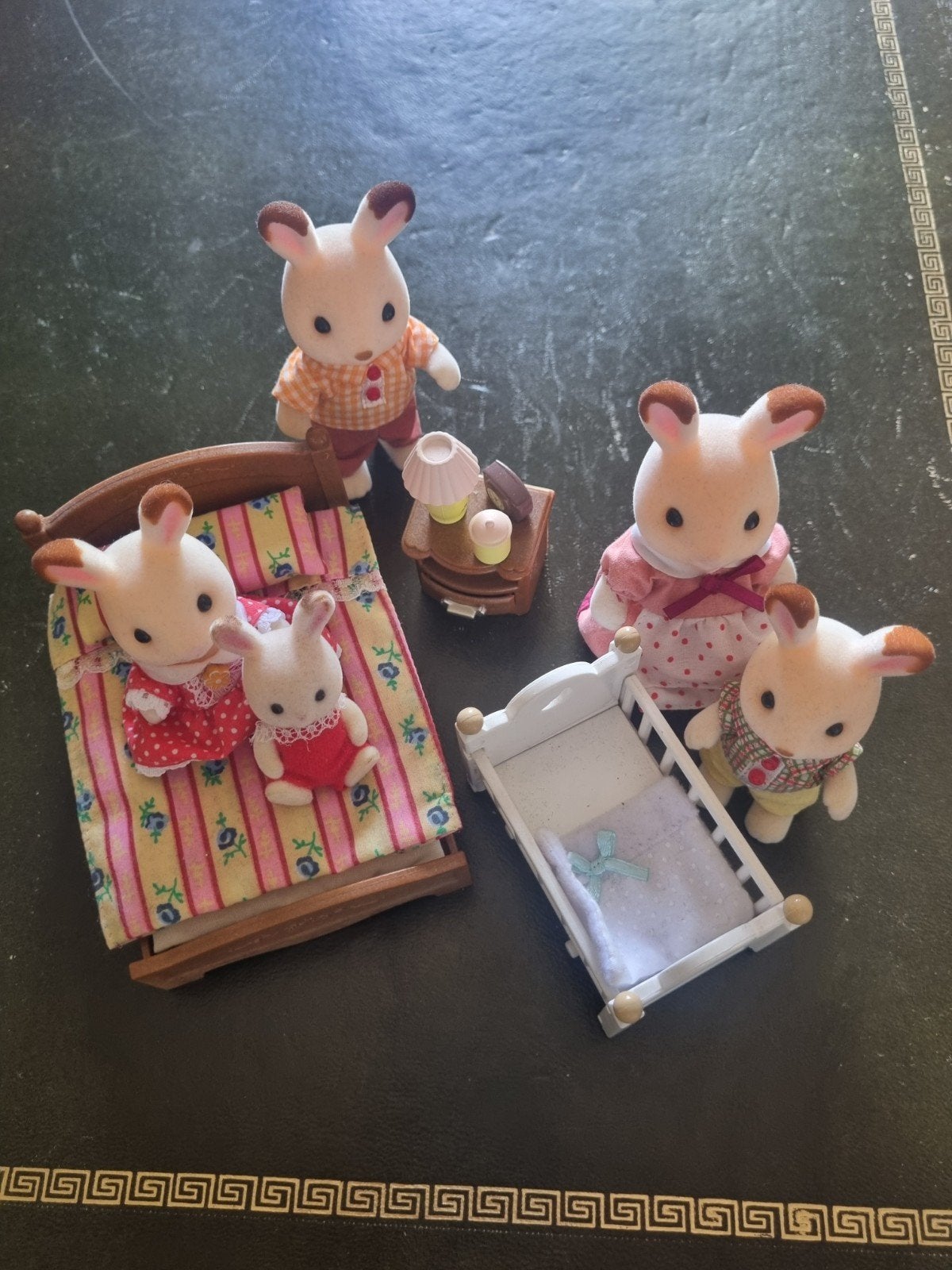 Sylvanian Families Konijnenfamilie met Meubels, Ophalen of Verzenden, Jongen of Meisje