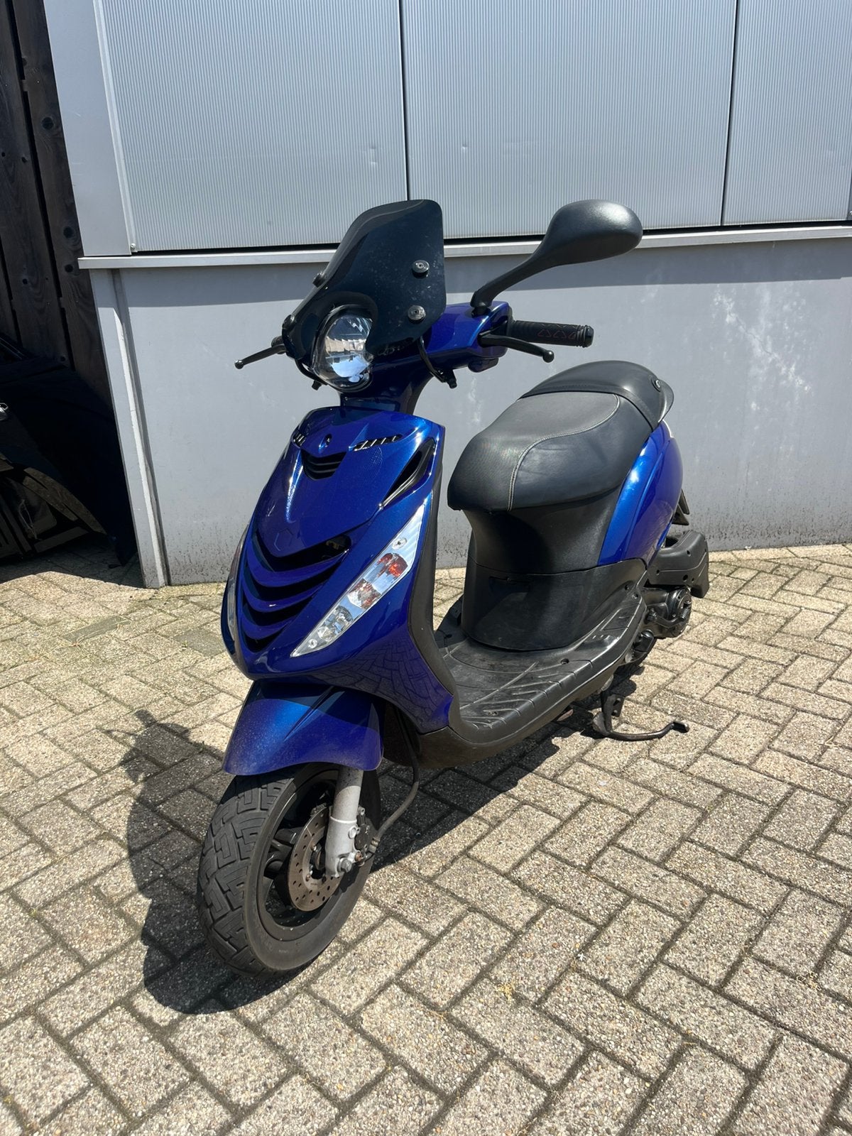 Piaggo zip 4 takt, Ophalen, Zo goed als nieuw, Benzine, Zip