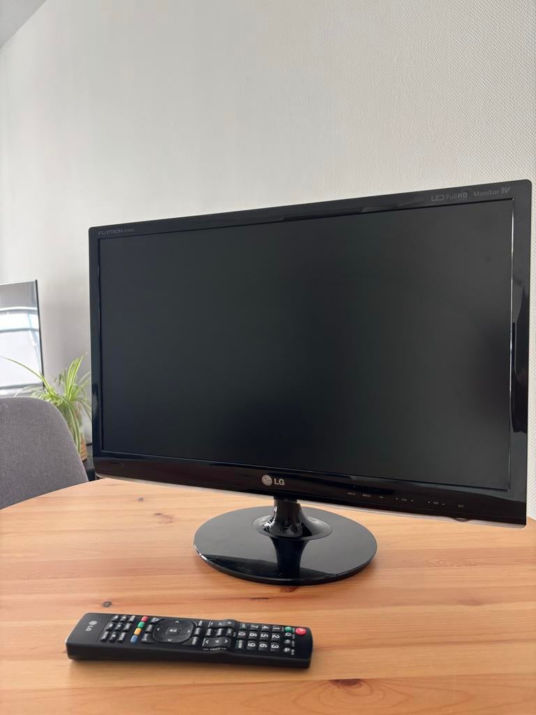 LG Flatron M2280D LED Full HD Monitor TV, Ophalen, LED, 50 Hz, Zo goed als nieuw