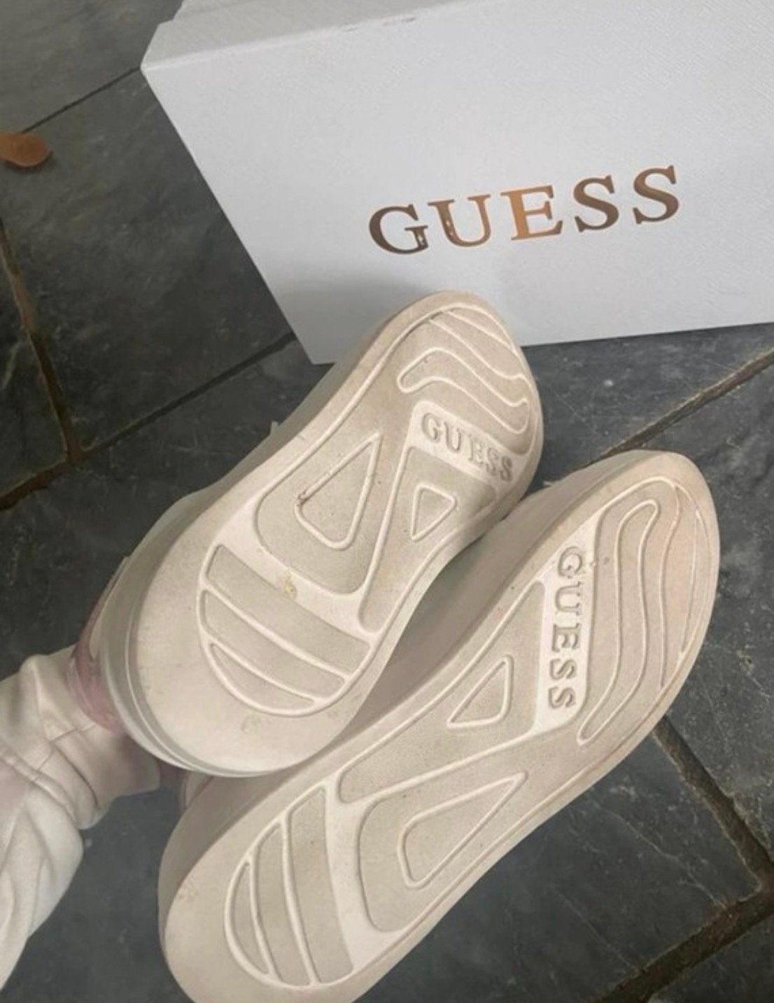 Guess sneakers, Wit, Nieuw, Ophalen of Verzenden, Sneakers of Gympen