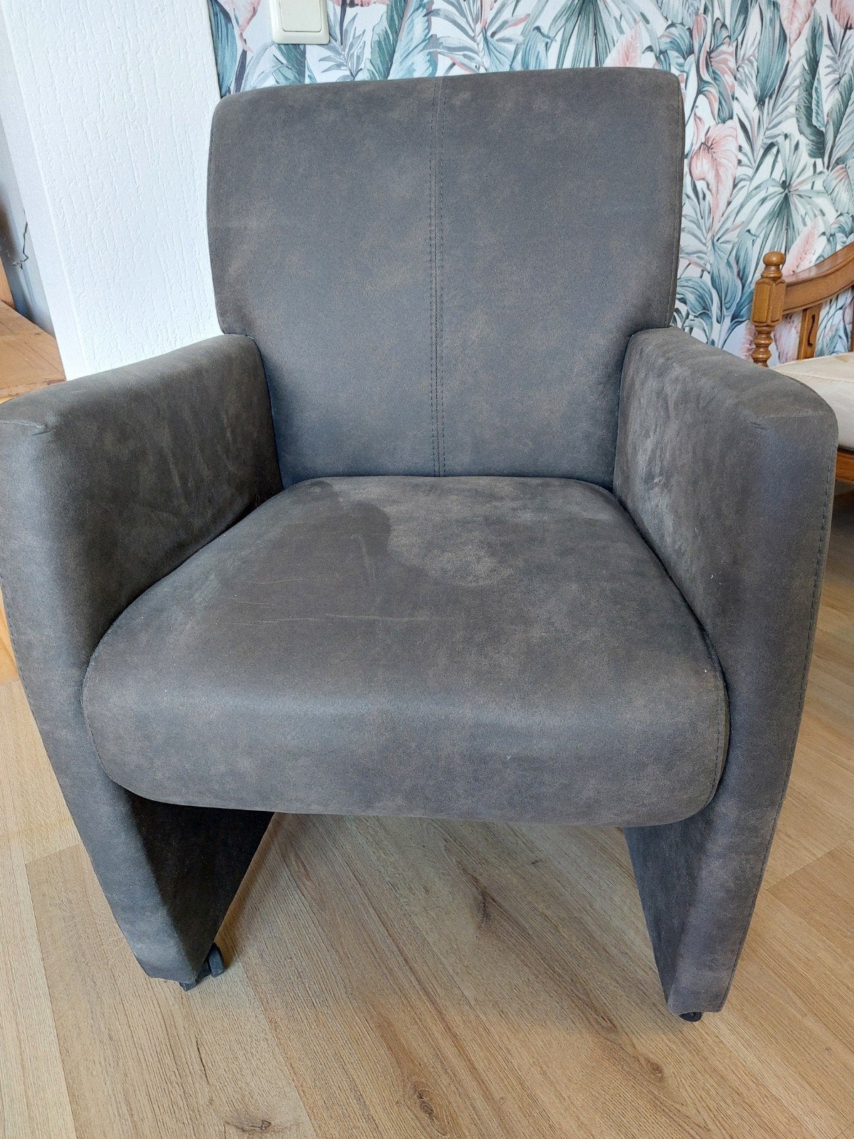 Goossens fauteuil eetkamerstoel grijs op wielen, Huis en Inrichting, Ophalen, Minder dan 75 cm, 50 tot 75 cm