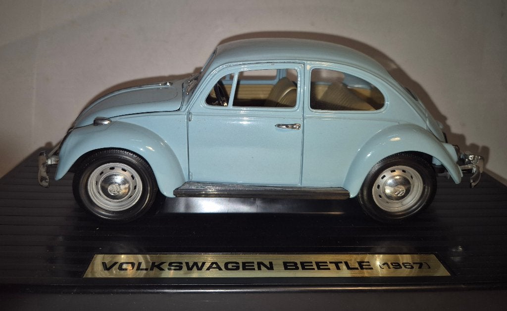 VW Kever Modelauto 1:18, Hobby en Vrije tijd, Modelauto's | 1:18, Ophalen of Verzenden, Nieuw, Auto, Overige merken