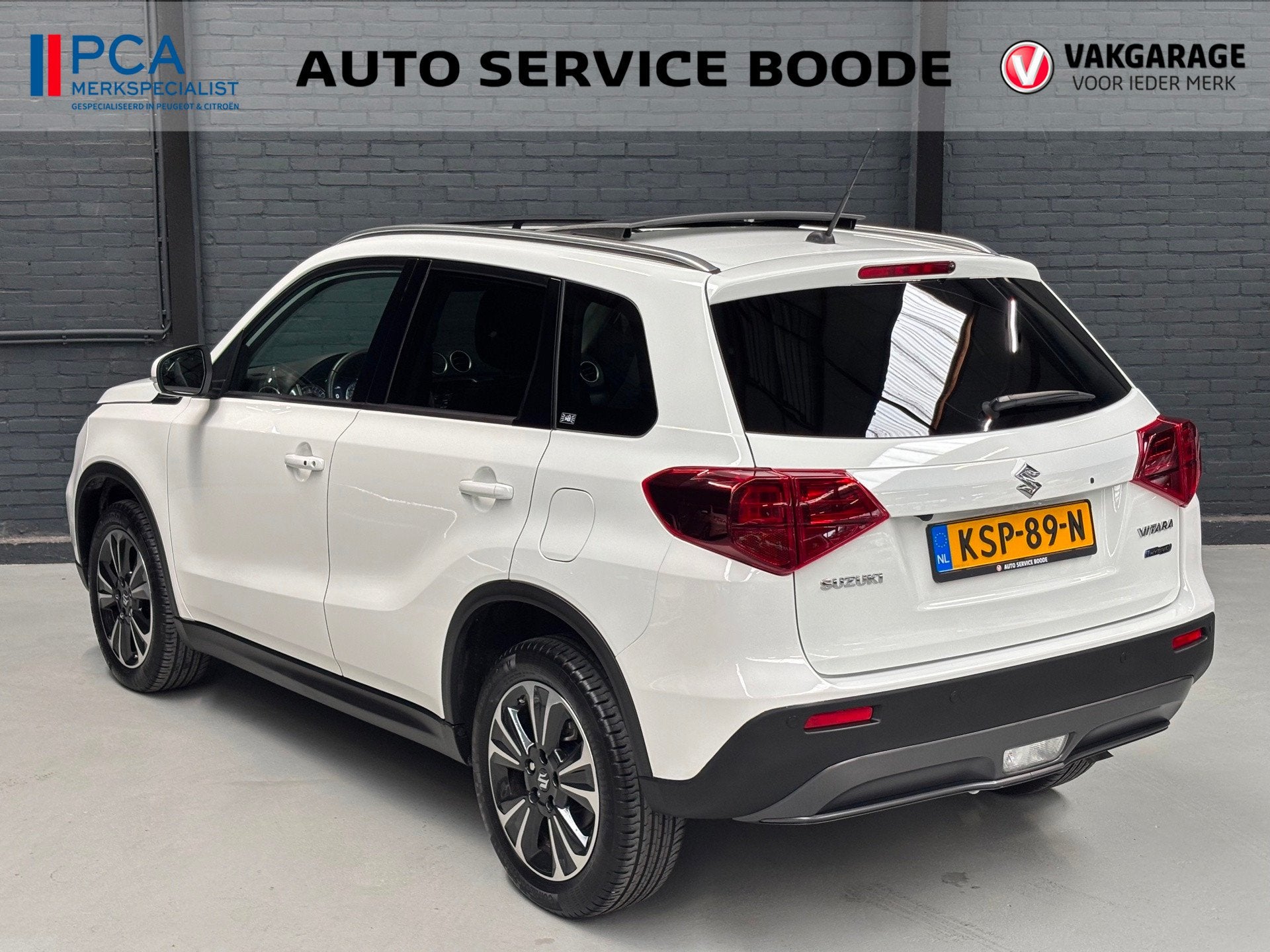 Suzuki Vitara 1.5 Hybrid Style automaat - schuif-/kanteldak, Auto's, Dealer onderhouden, Gebruikt, Euro 6, 4 cilinders