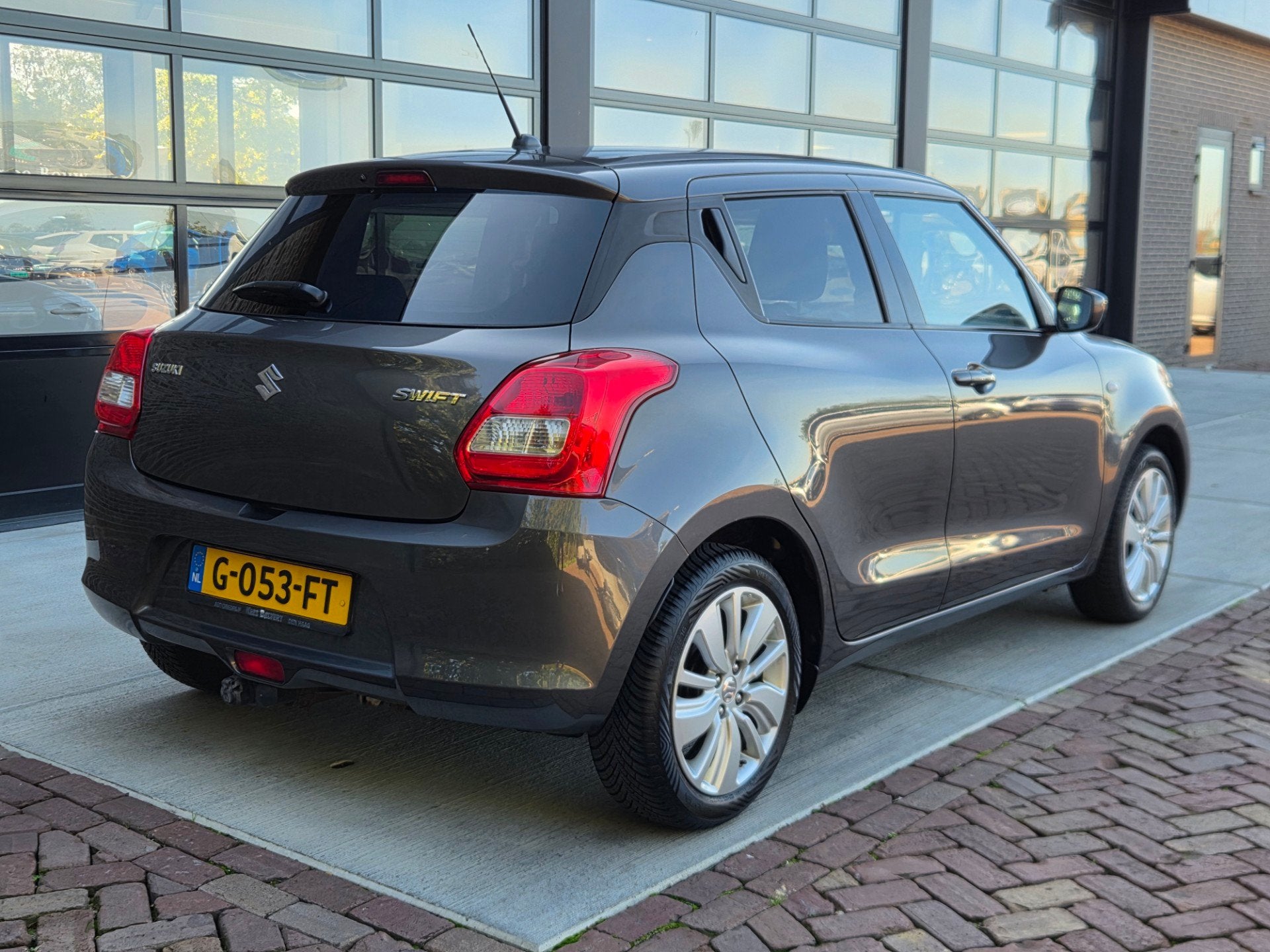 Suzuki Swift 1.2 Select |Trekhaak | Camera, Auto's, Voorwielaandrijving, Gebruikt, 4 cilinders, 400 kg