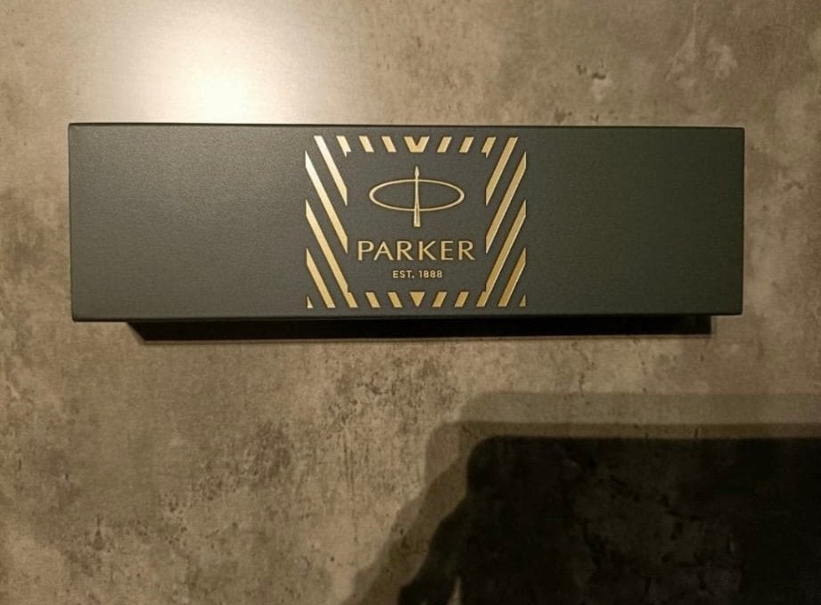 Parker IM Pioneers Collection Fine Rollerball, Verzamelen, Pennenverzamelingen, Met doosje, Ophalen of Verzenden, Zo goed als nieuw