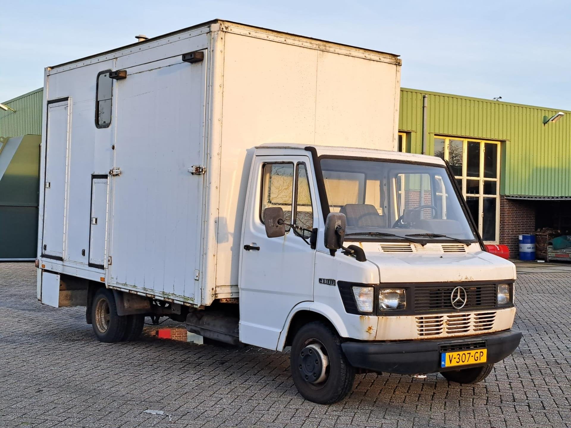 Mercedes-Benz TN 410 DB PAARDEN WAGEN, Auto's, 13 km/l, Stof, Gebruikt, 2875 kg