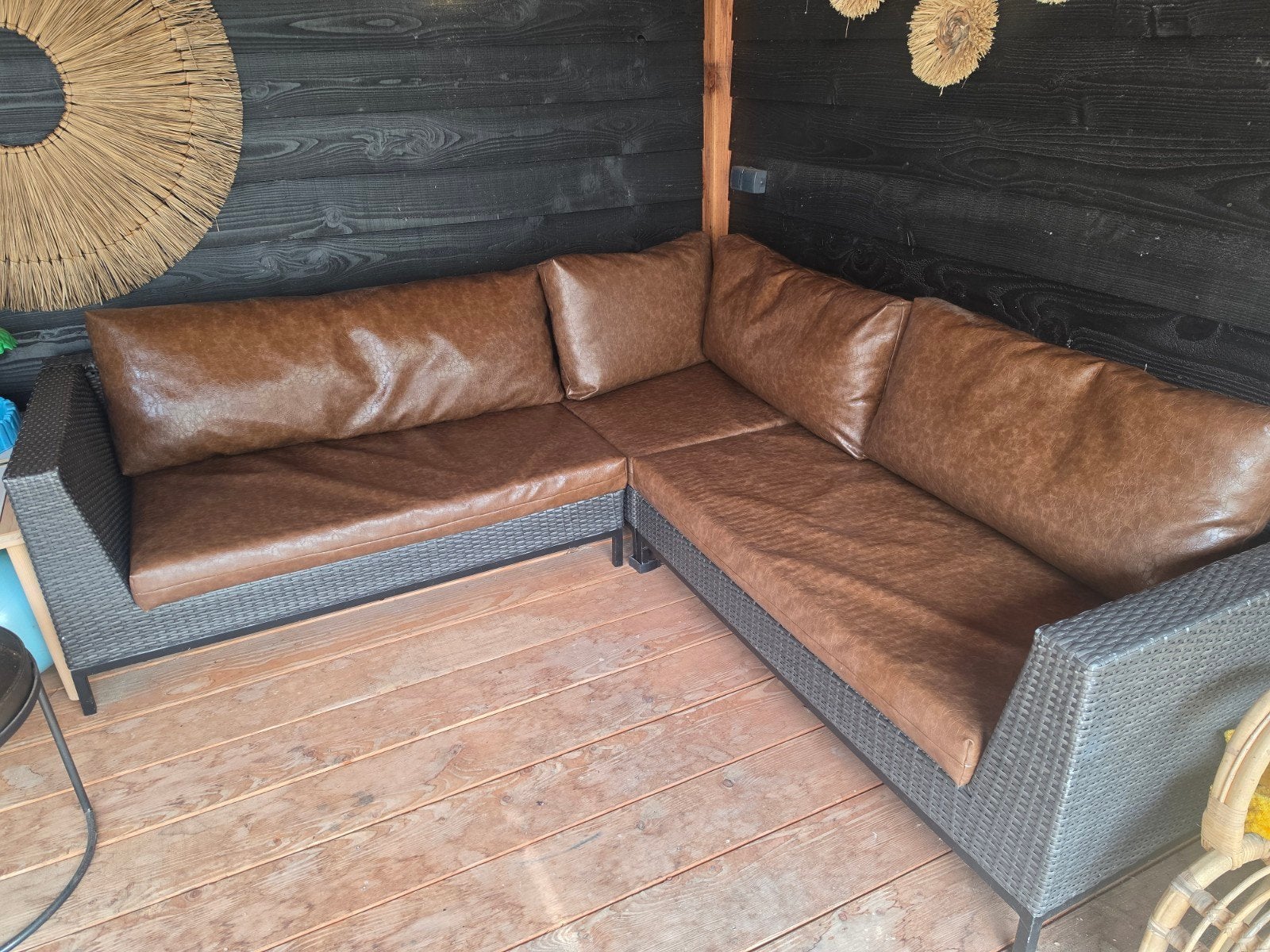 Comfortabele loungeset met bruine kussens, Ophalen, Zo goed als nieuw, Loungeset