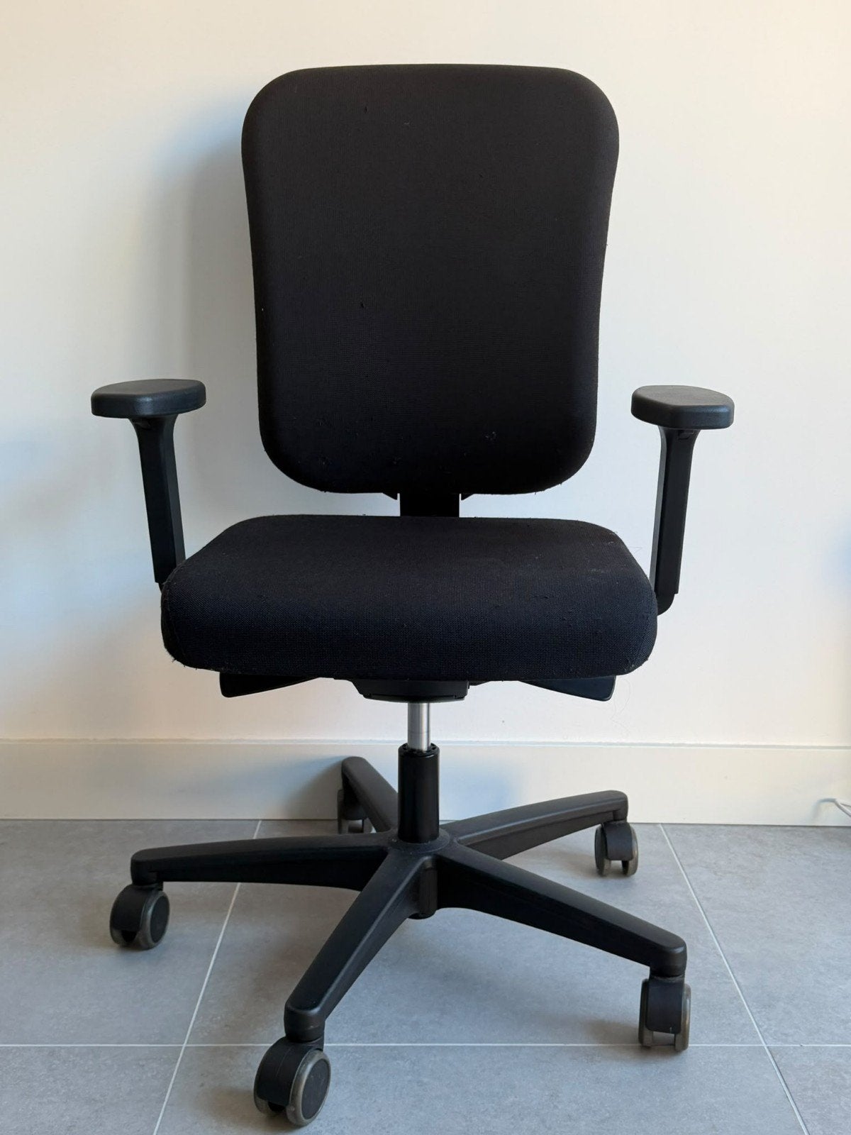 Ahrend work chair, Ophalen, Zwart, Eén