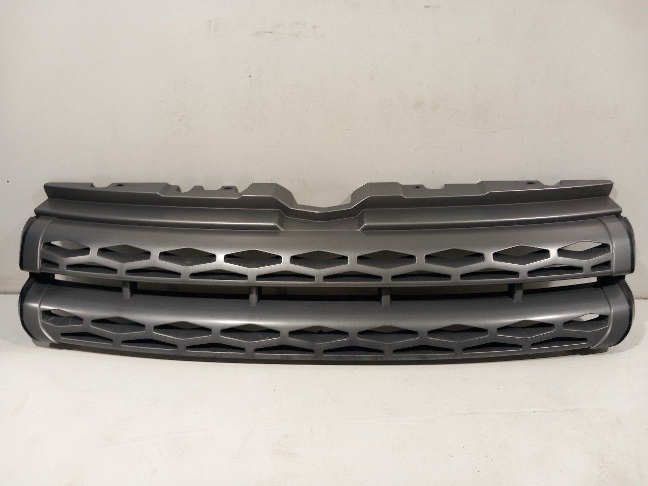 Grille Land Rover Evoque, Onderdelen@venauto.nl, Van der Ven Autorecycling B.V., Ettenseweg 76, 4706 PB Roosendaal, The Netherlands