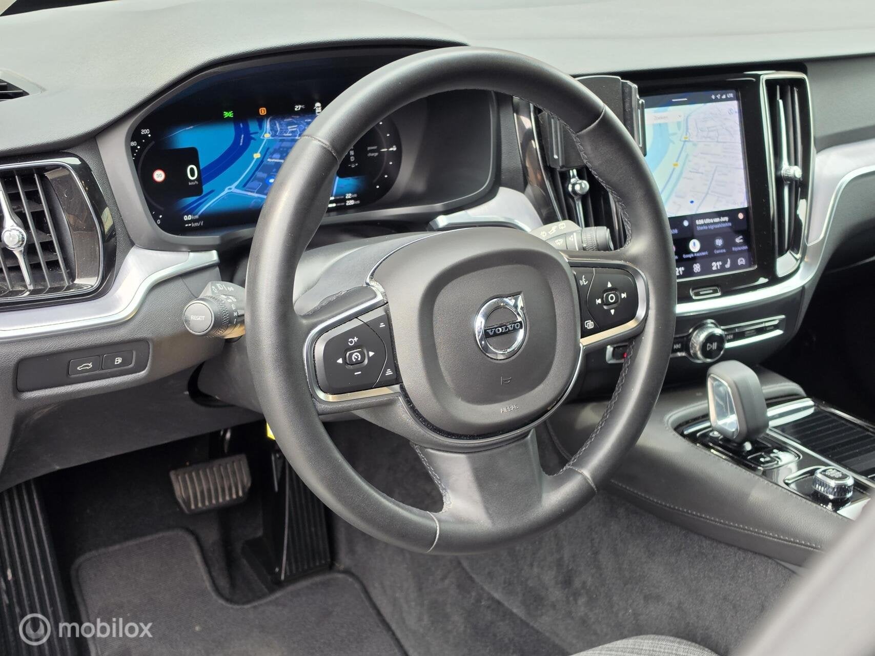 VOLVO V60 2.0 T6 AWD LONG RANGE 350PK R-DESIGN PLUG-IN HYBRI, Automaat, Stof, Gebruikt, 4 cilinders