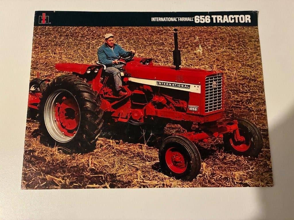 International Harvester 656 trekker tractor folder brochure, Boeken, Ophalen of Verzenden, Gelezen