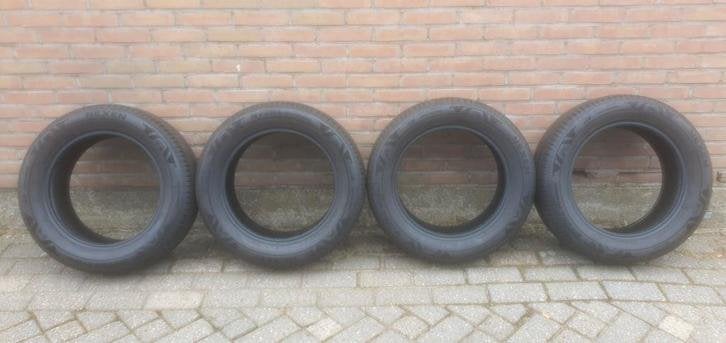 Complete set banden Nexen N fera Primus 215/60/17 96H, 215 mm, Nexen, Nieuw, 17 inch