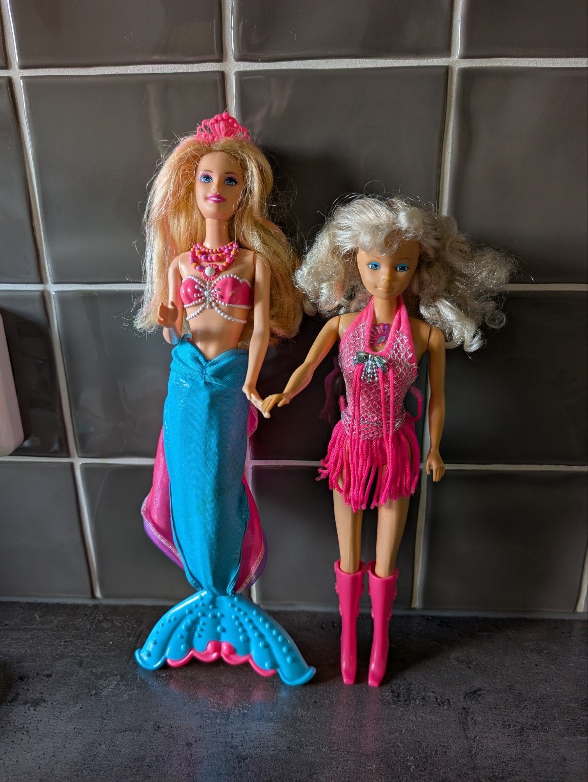 Zeemeermin Barbie en Barbie met laarzen - Set van 2, Ophalen, Gebruikt, Barbie