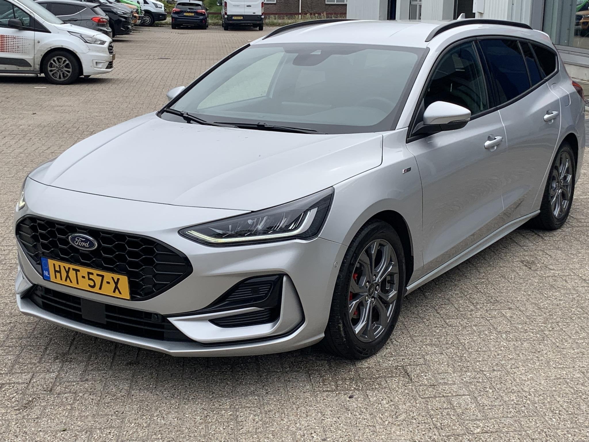 Ford Focus Wagon 1.0 EcoBoost Hybrid ST Line X 155pk | Winte, Auto's, Stof, Gebruikt, Origineel Nederlands, 155 pk