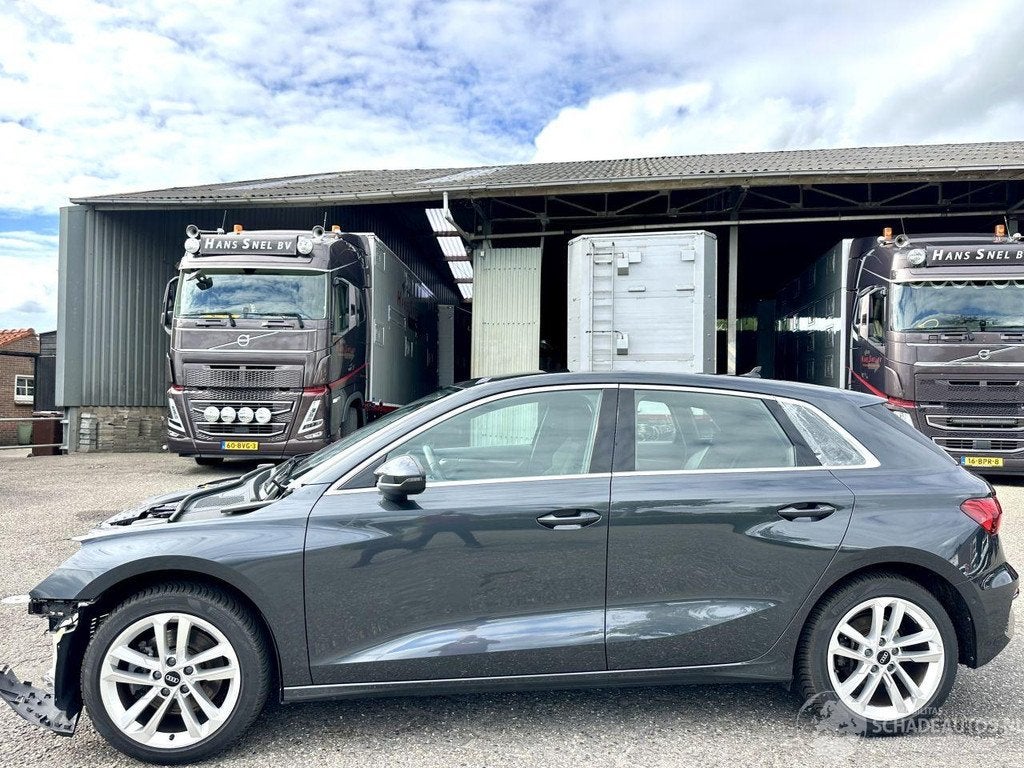 Audi A3 Sportback 35 TFSI 150pk aut + f1 Sport Ed - virtual, Automaat, 1498 cc, Info@audi.de, Hybride Elektrisch/Benzine