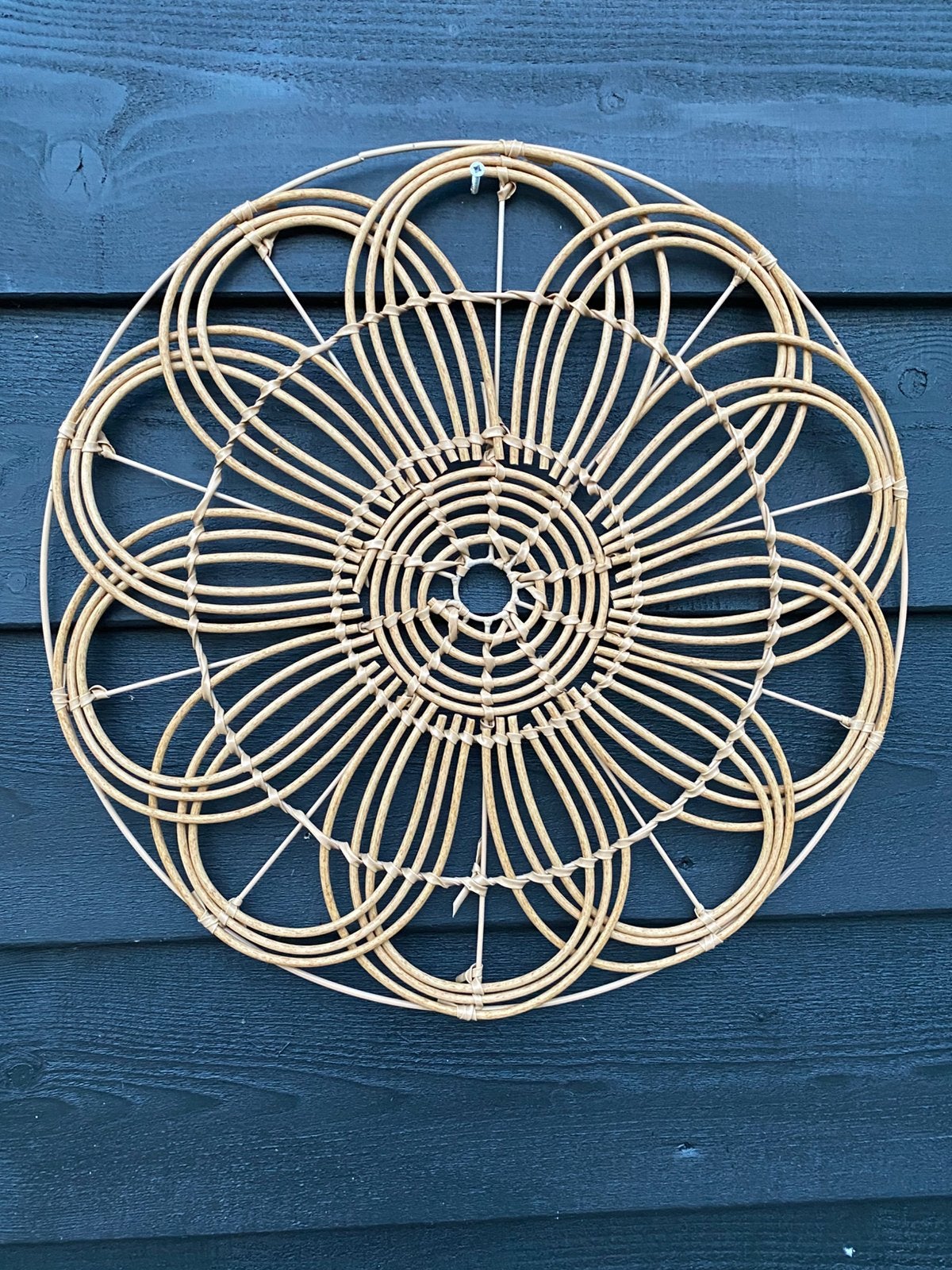 Landelijke decoratieve hanger van riet, Ophalen of Verzenden, Zo goed als nieuw
