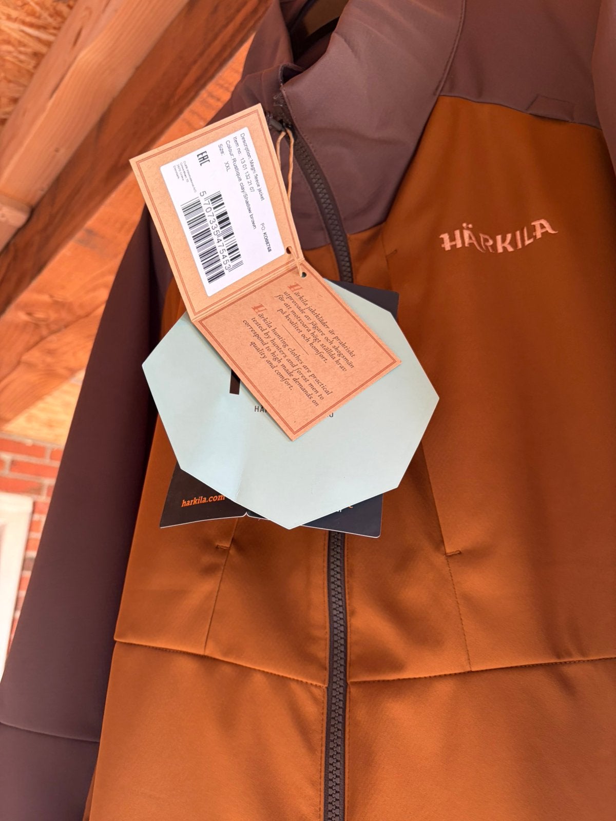 2 nieuwe Harkila jassen, Kleding | Heren, Ophalen, Nieuw, Overige maten, Bruin