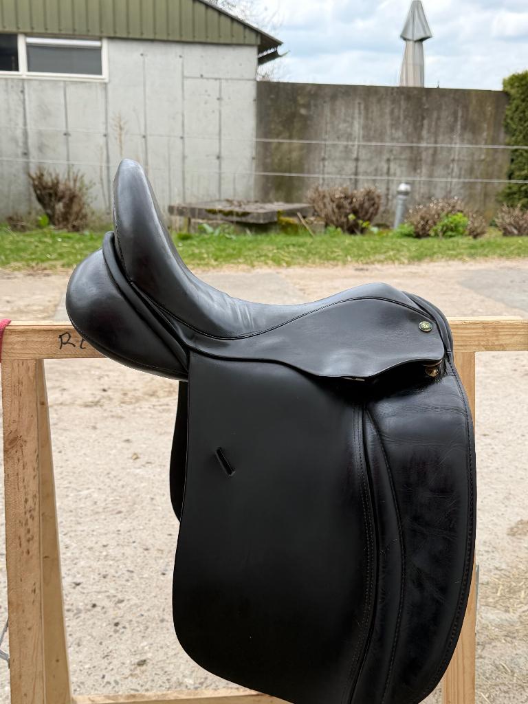 Dressuur zadel Hulsebos WB4, Dieren en Toebehoren, Ophalen, Gebruikt, Dressuur