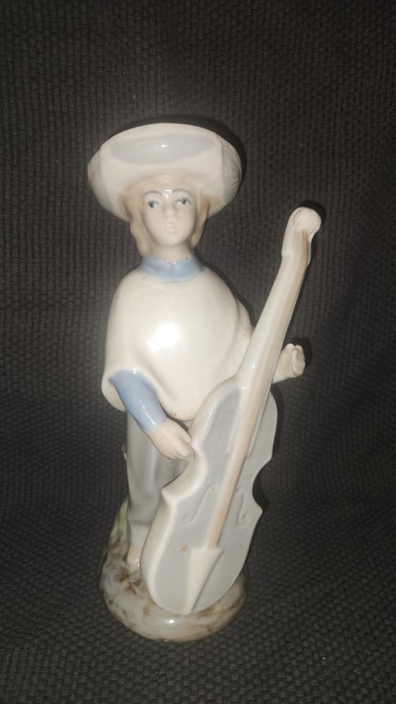 Porseleinen Beeldje Jongen met Gitaar, Ophalen of Verzenden