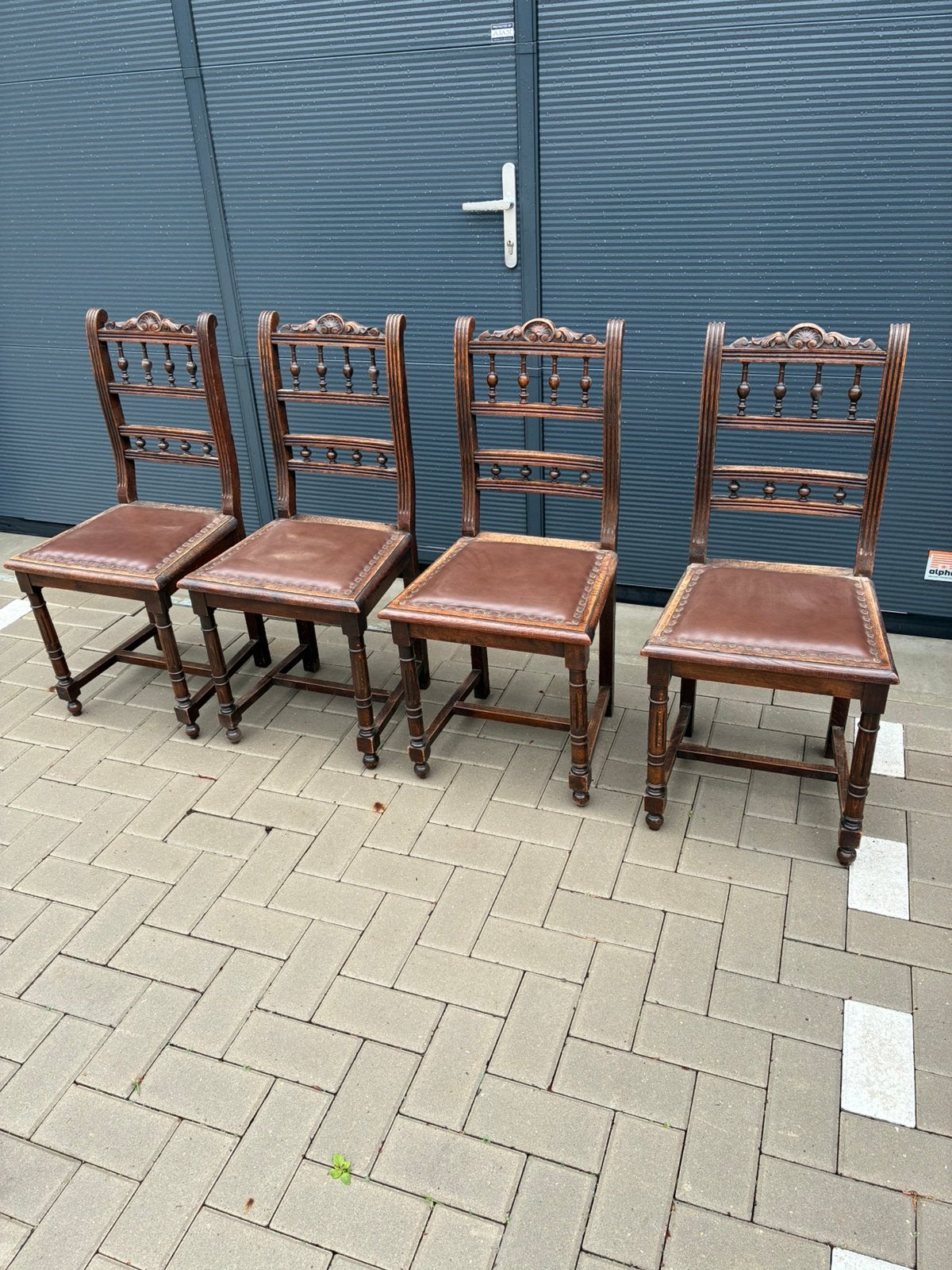 4 oude mechelse stoelen, Ophalen