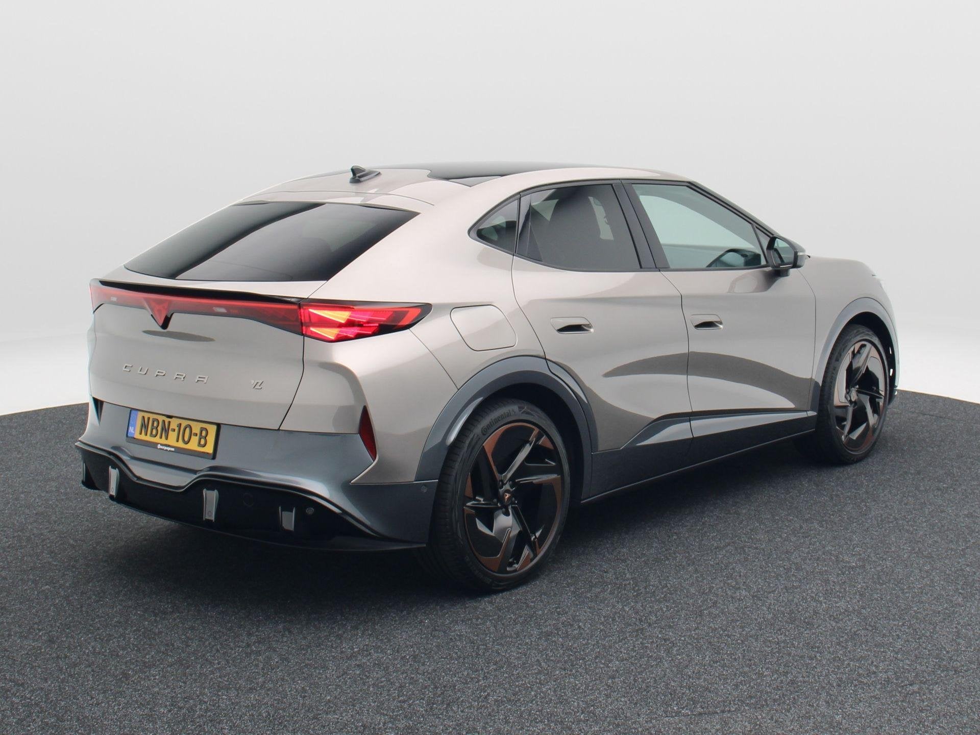 CUPRA Tavascan VZ Adrenaline 82 kWh 340 Pk | Stoelverwarming, Auto's, Automaat, Dealer onderhouden, Gebruikt, Alcantara