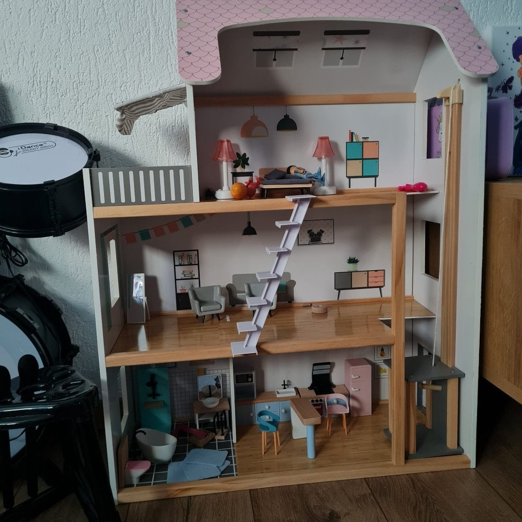 Houten poppenhuis., Ophalen, Zo goed als nieuw, Poppenhuis