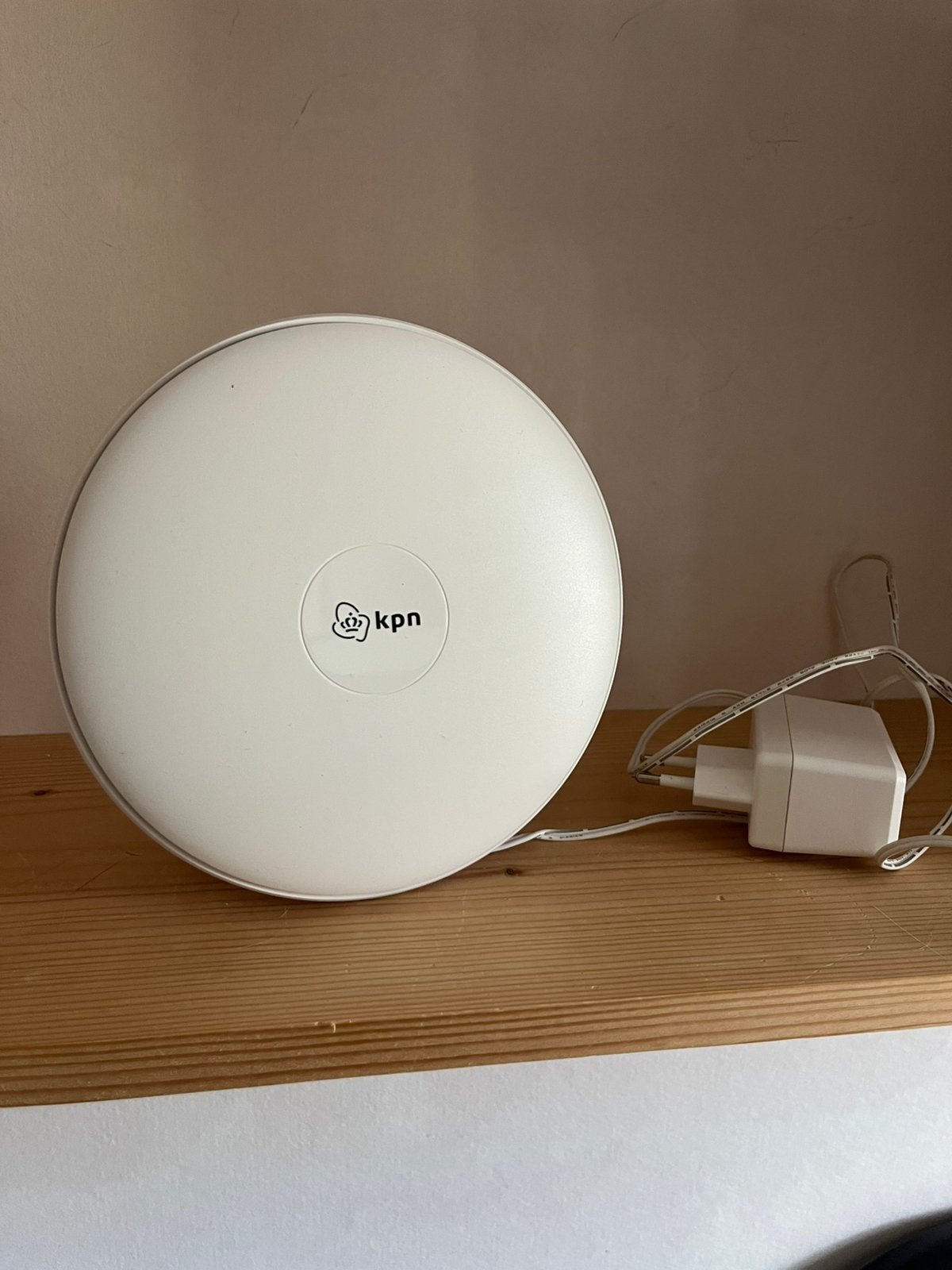 Kpn wifi versterker schotel, Computers en Software, Ophalen, Zo goed als nieuw