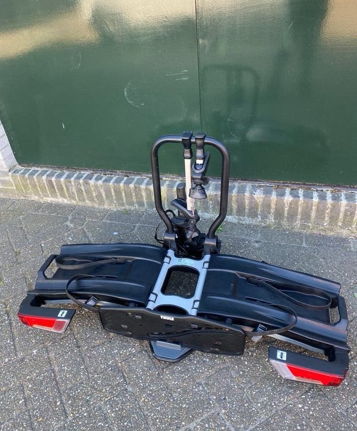 Thule easyfold 933 fietsendrager e-bikes inklapbaar, Auto diversen, Fietsendragers, Ophalen of Verzenden, Zo goed als nieuw, Trekhaakdrager