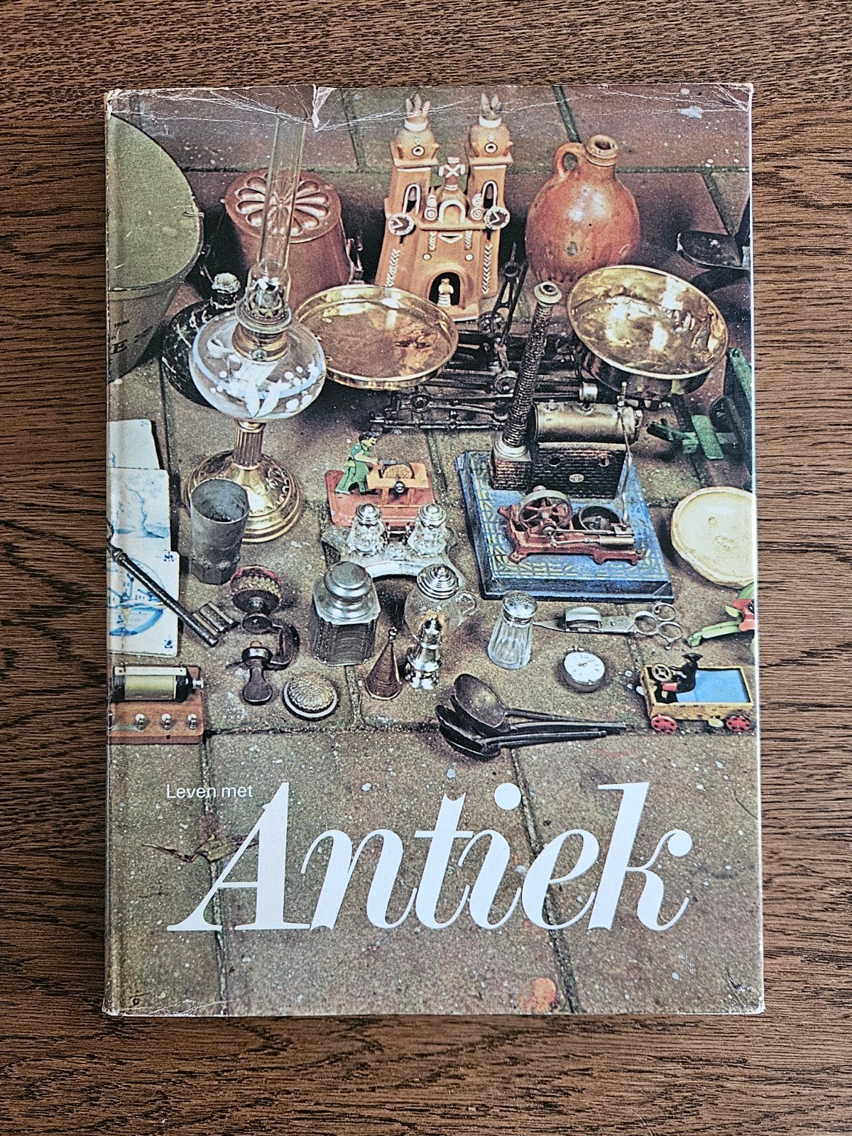 Leven met Antiek – Complete gids voor antiekliefhebbers, Ophalen of Verzenden, Gelezen, Overige onderwerpen