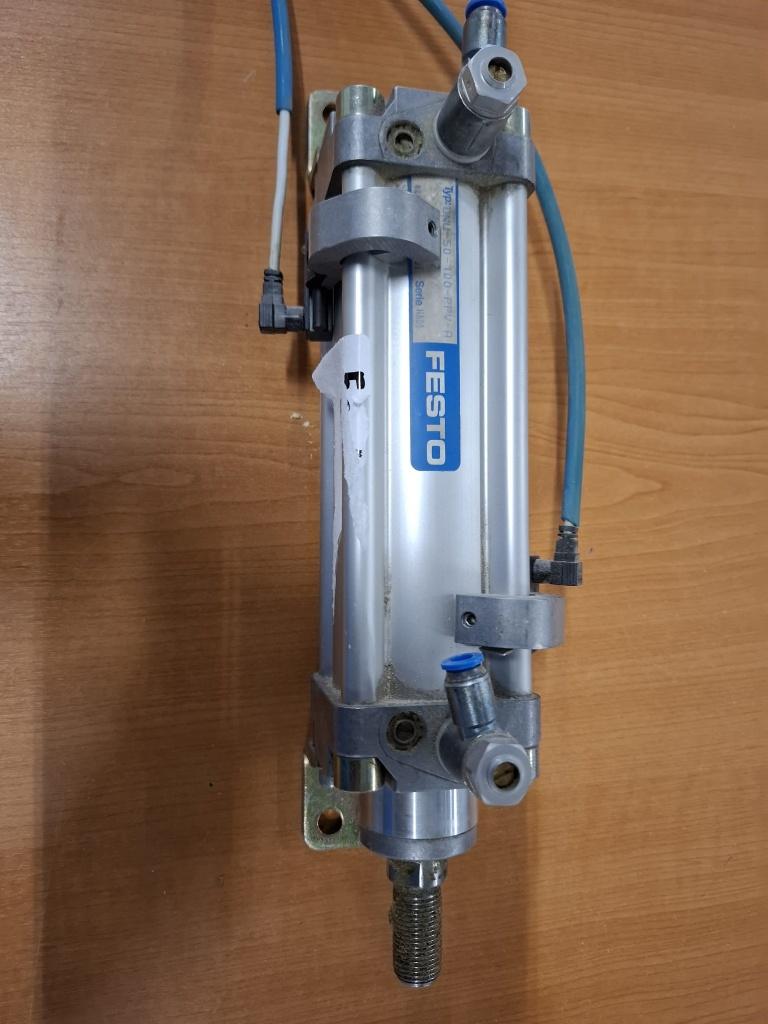 Festo cilinder dnu 50-100 ppva art.nr. 14147, Ophalen, Gebruikt