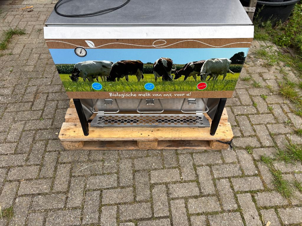 Koeling, boerderijwinkel, melkdispenser, Ophalen, Zo goed als nieuw