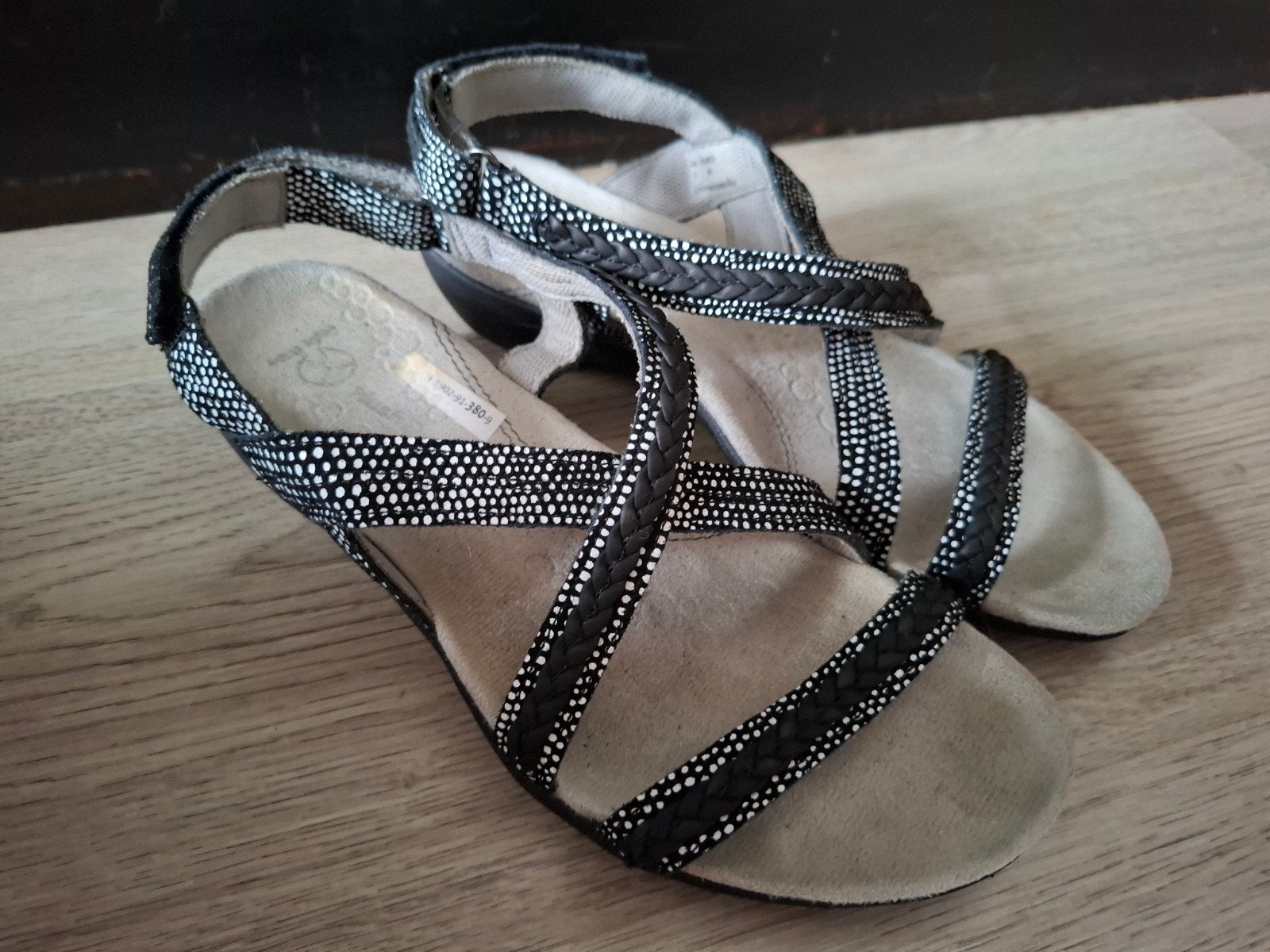 Hush Puppies sandalen Maat 38, Kleding | Dames, Zwart, Zo goed als nieuw, Hush Puppies, Sandalen of Muiltjes