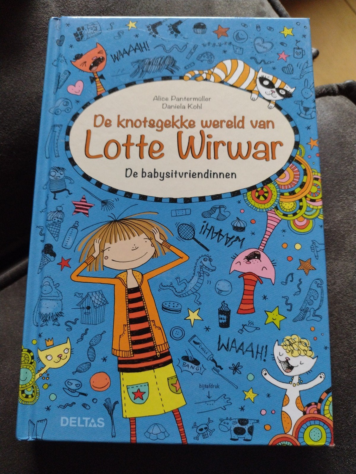 De knotsgekke wereld van Lotte Wirwar -De babysitvriendinnen, Ophalen of Verzenden, Zo goed als nieuw, Alice Pantermüller