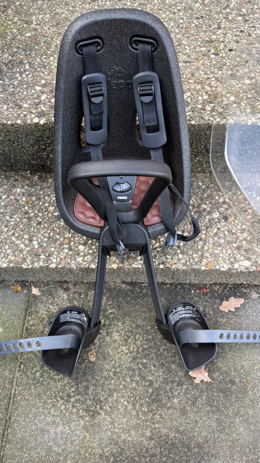 Thule Yepp Mini fietsstoeltje met windscherm, Ophalen, Voetsteuntjes, Zo goed als nieuw, Voorzitje