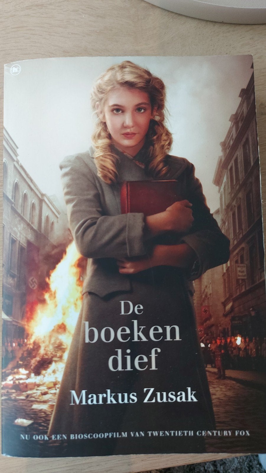 M: Markus Zusak - De boekendief, Europa overig, Ophalen of Verzenden, Zo goed als nieuw, Markus Zusak