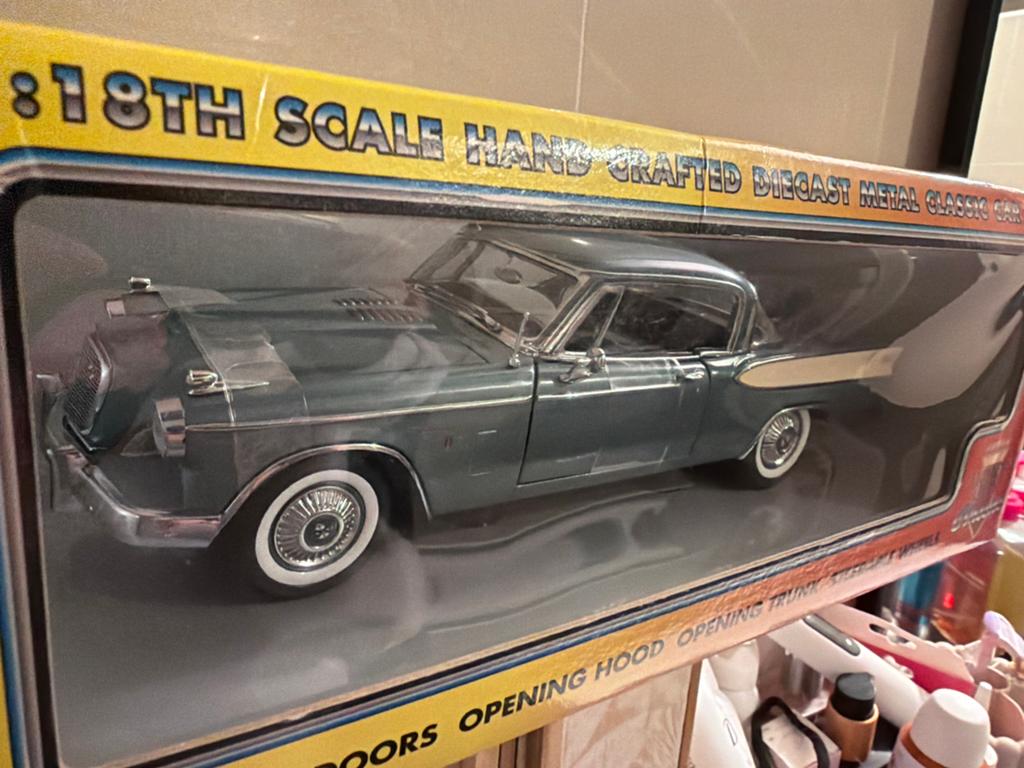 Motorcity 1/18 Studebaker Golden Hawk - Nieuw in doos, F, Auto, Nieuw, Ophalen of Verzenden